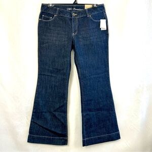 NWT CATO Womens Low Rise Flare Jeans 14 Petite